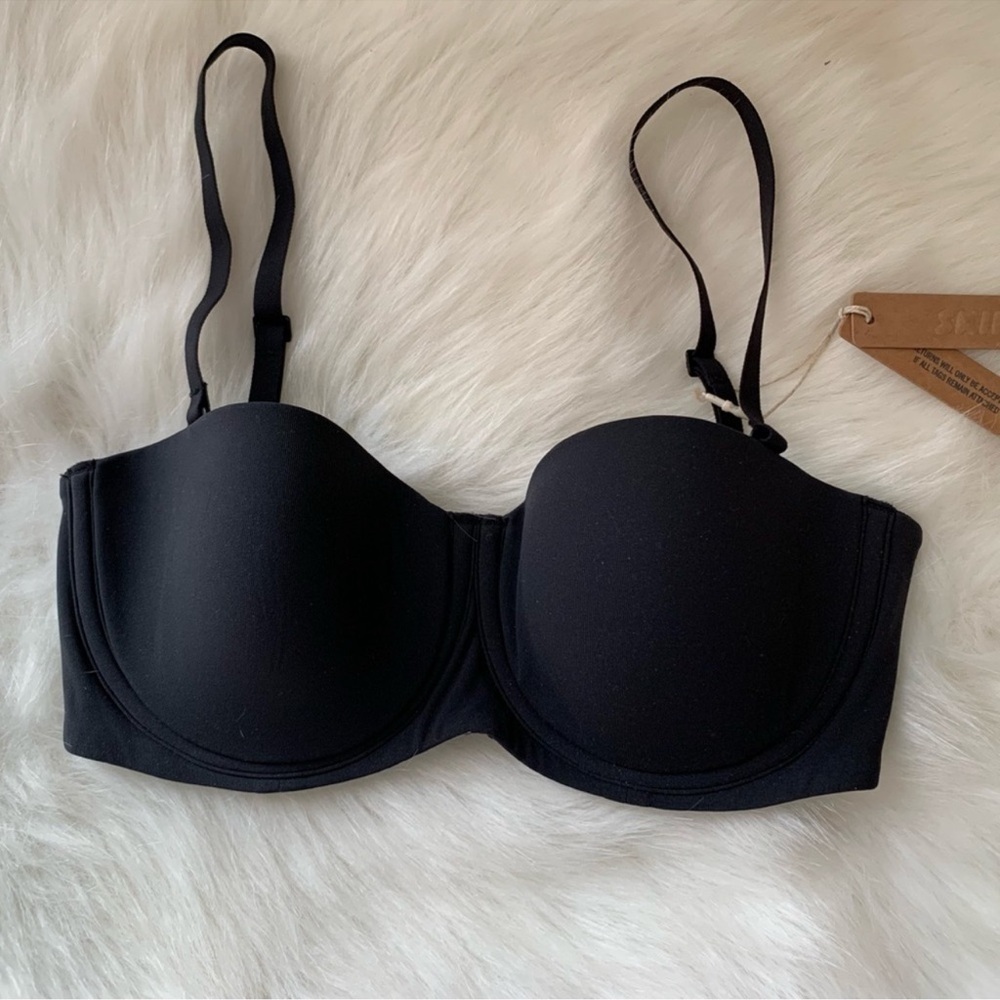 SKIMS Fits Everybody Strapless Bra 30A BA-BAN-3151 NWT #B5